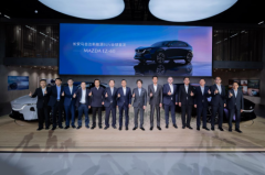 Ԧ.¾ ԴMAZDA EZ-60ȫ